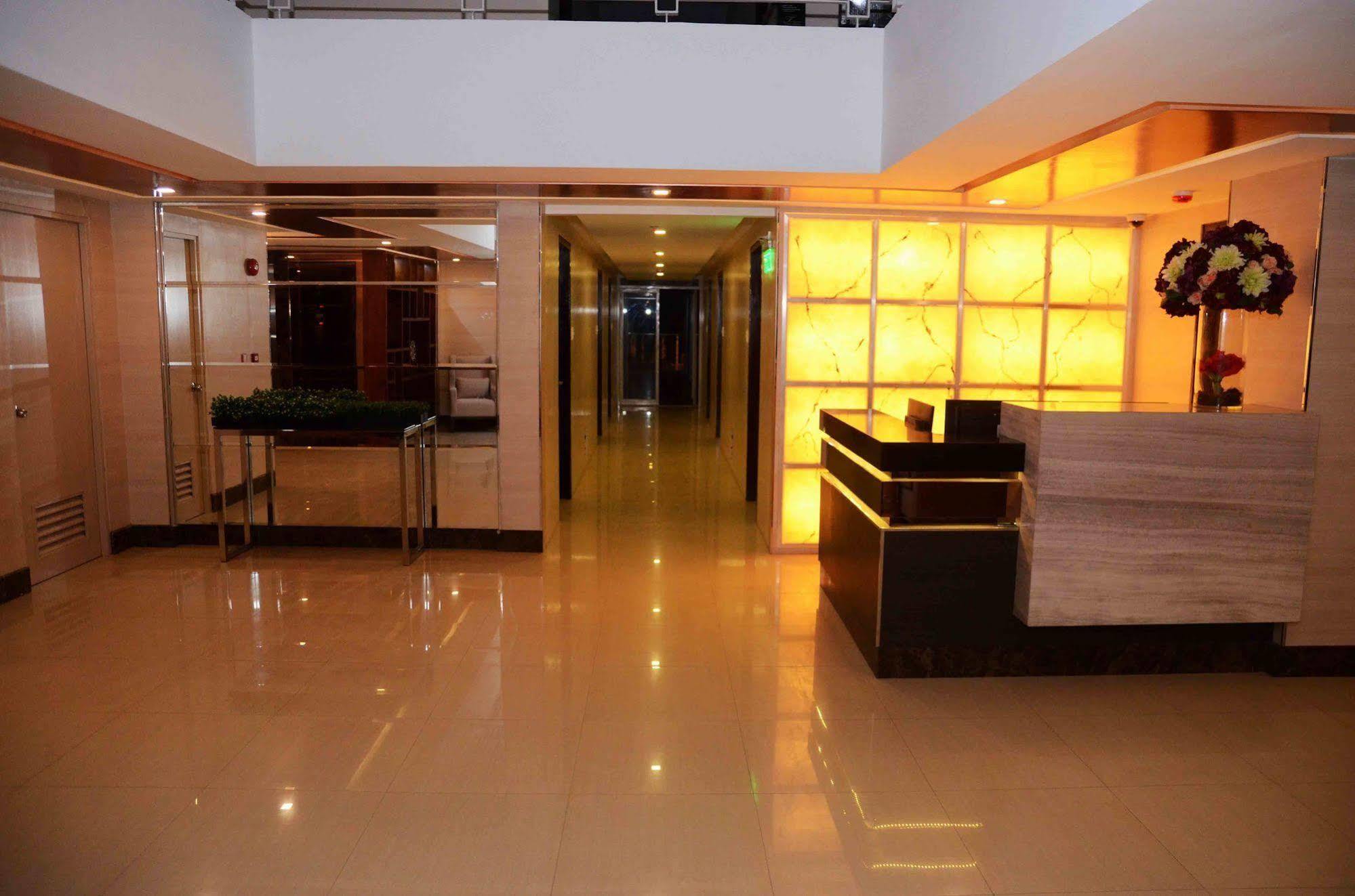 Stradella Hotel Pasig City Eksteriør bilde